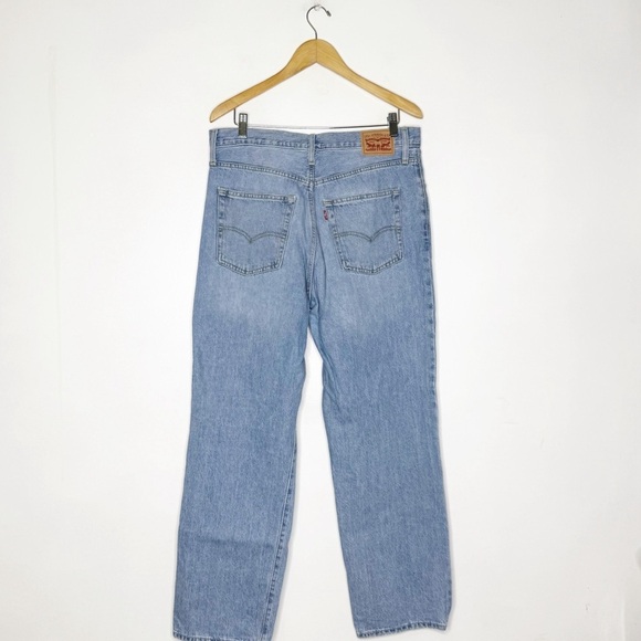 Levi’s ‘94 Baggy Women’s Distressed Denim Jeans Size 31 / 12 - Picture 2 of 9